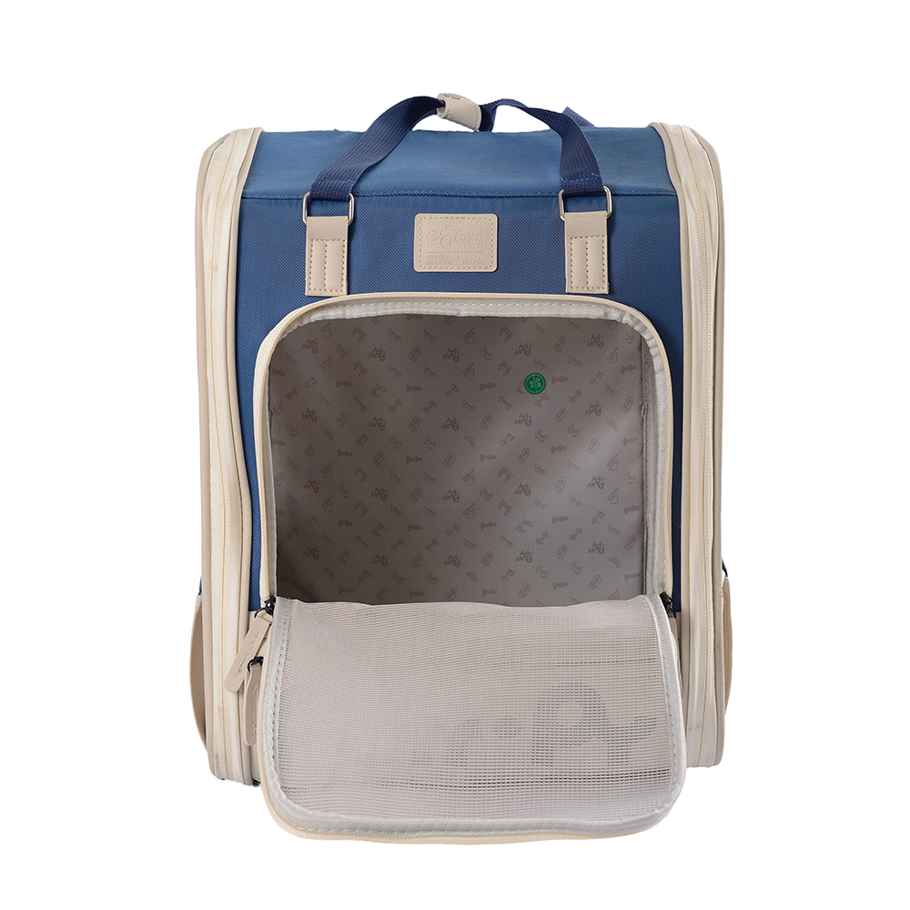 Inaprubahan ng luxury airline ang travel pet bag carrier para sa maliit na laki ng hayop
