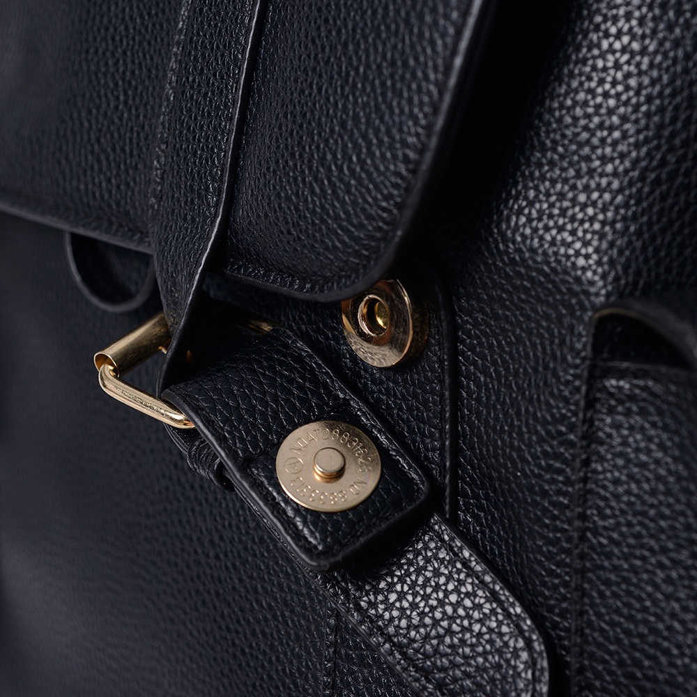 Travel/ commuting/ business/school unisex leather backpack