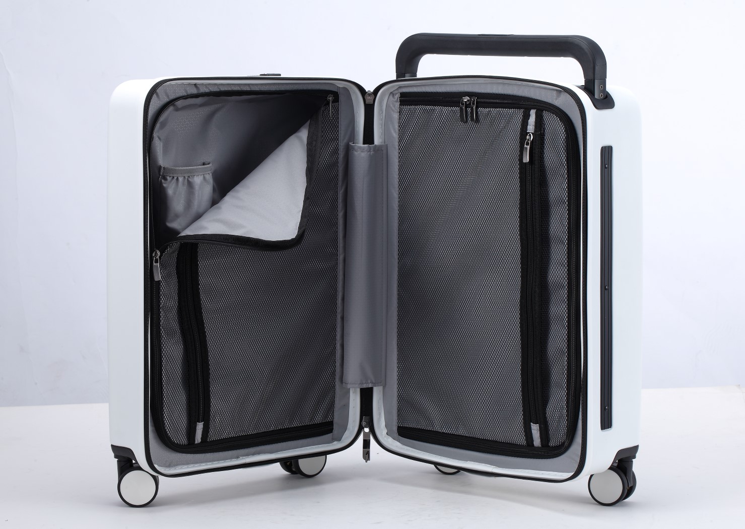 20-inch wide trolley luggage carry on boarding case na may USB charger