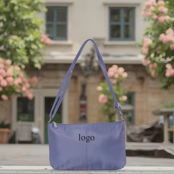 ladies underarm handbag message bag Simple at maraming nalalaman maliit na square shoulder bag