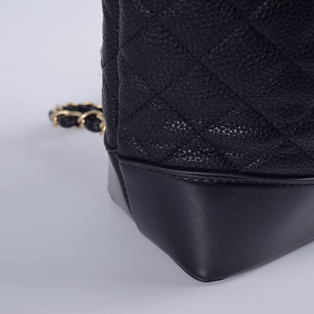 Classic women backpack black gold chain casual high quality leather bag