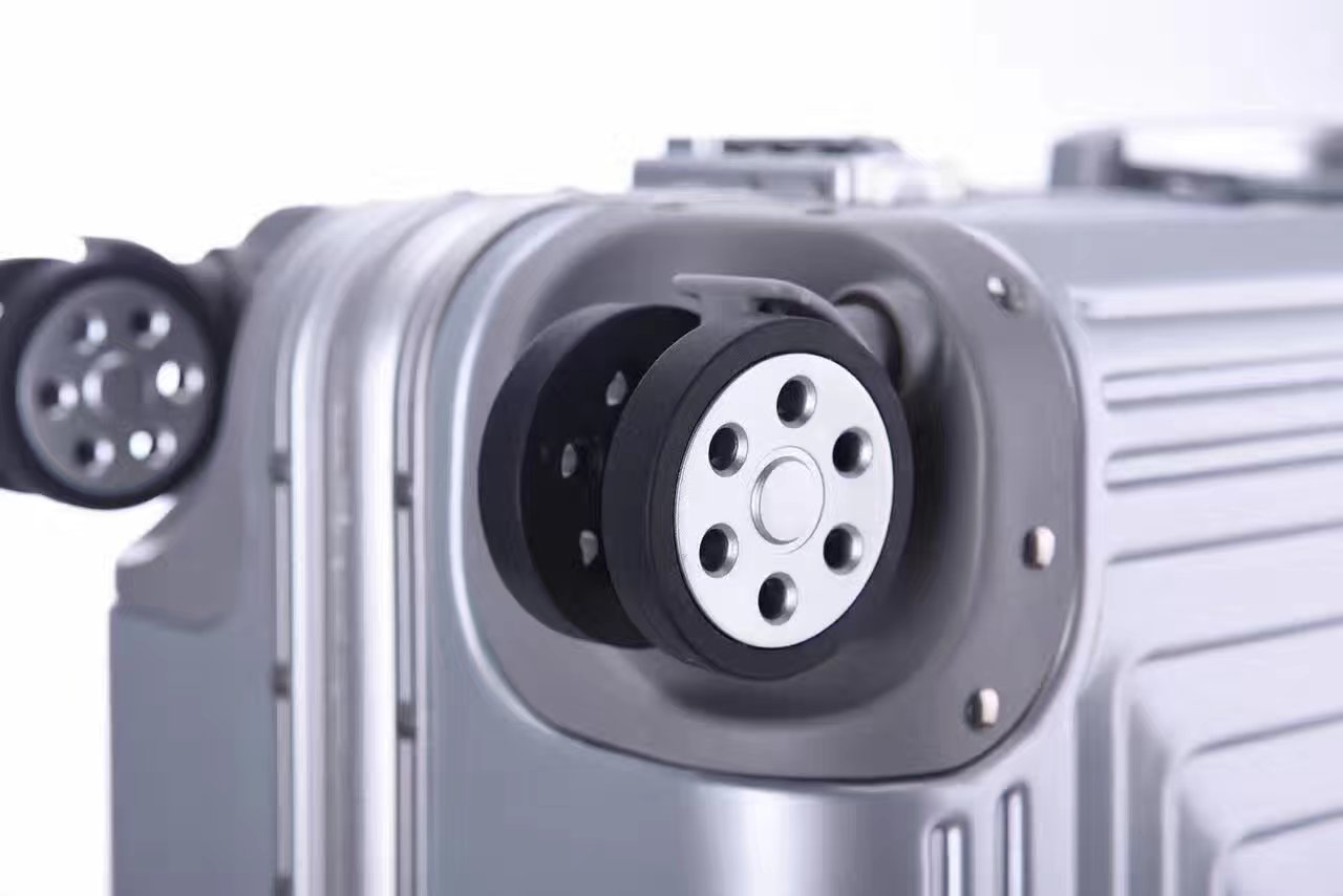 18-inch aluminum frame universal wheel baording case factory custom na disenyo